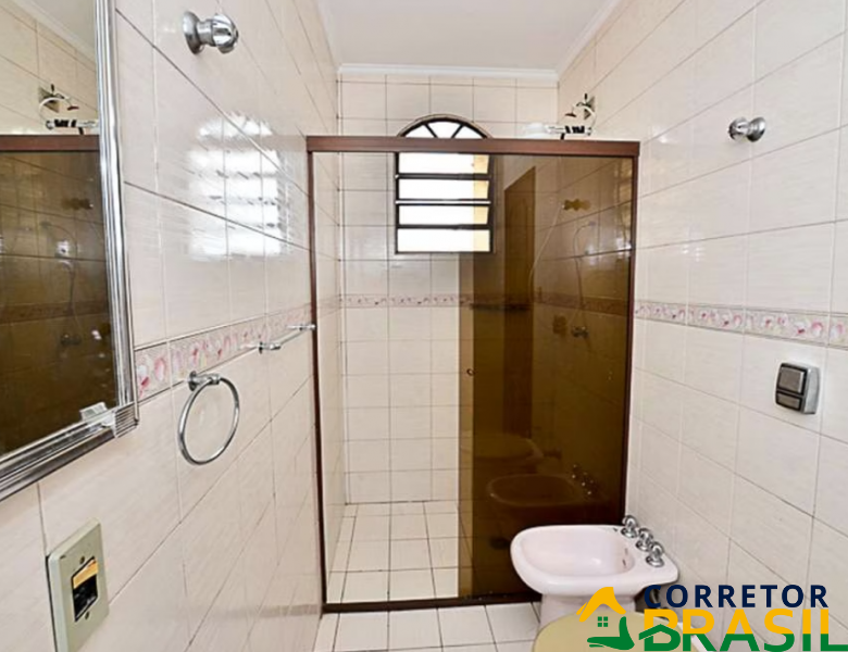 Sobrado 3 dormitórios, 2 garagens, 234 metros- Jardim da Gloria, SP