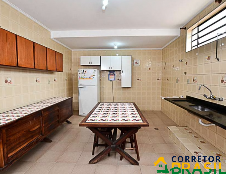 Sobrado 3 dormitórios, 2 garagens, 234 metros- Jardim da Gloria, SP