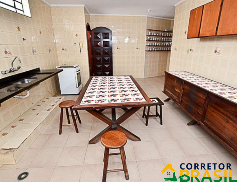 Sobrado 3 dormitórios, 2 garagens, 234 metros- Jardim da Gloria, SP