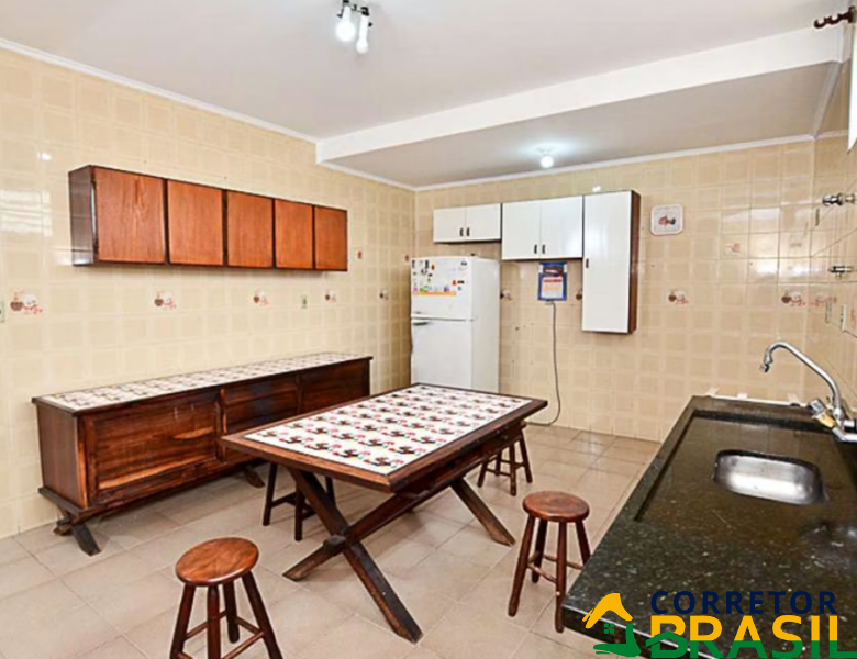 Sobrado 3 dormitórios, 2 garagens, 234 metros- Jardim da Gloria, SP