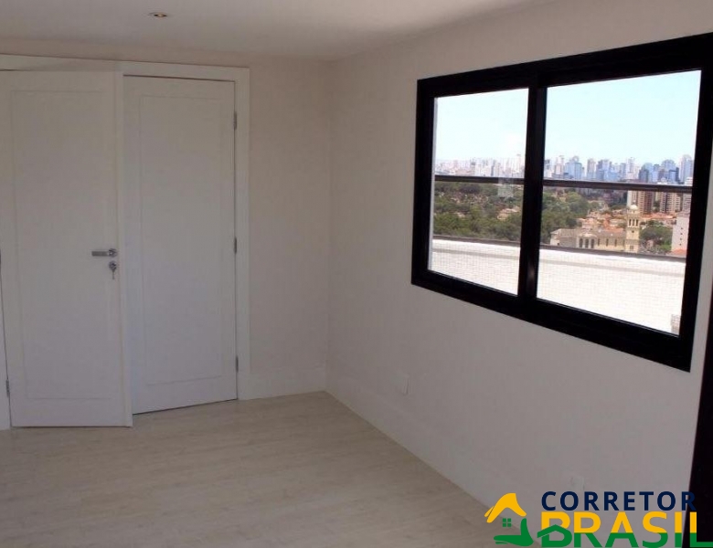 Cobertura 4 suites, 4 vagas, 500 metros úteis à venda em Aclimação, São Paulo