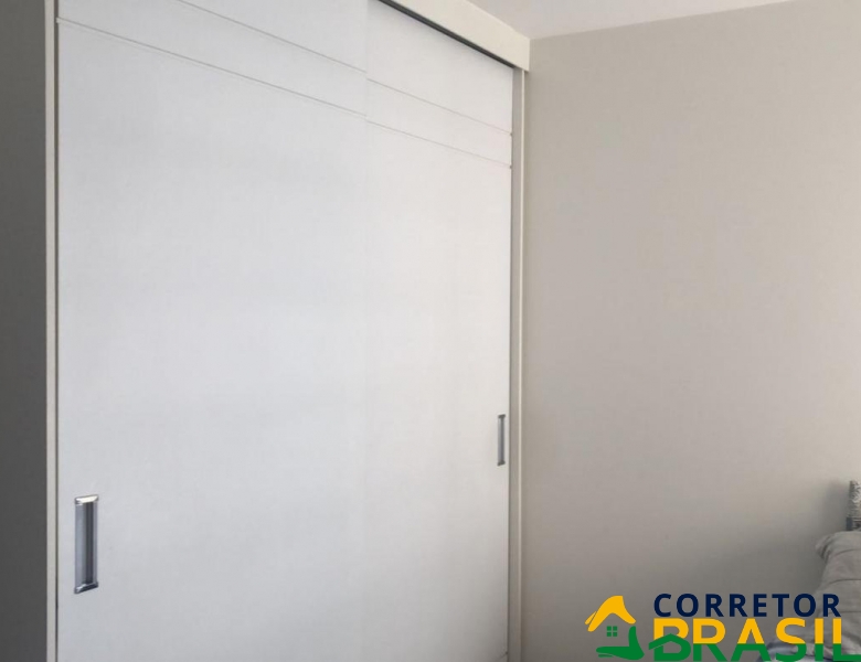 Espaçoso Apartamento de 194m², 3 suites, 3 vagas, na Aclimação, Repleto de Comodidades!