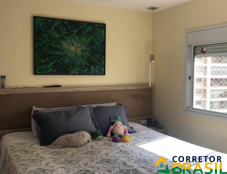 Espaçoso Apartamento de 194m², 3 suites, 3 vagas, na Aclimação, Repleto de Comodidades!