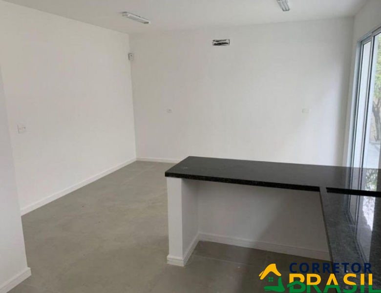 Casa Comercial Pronta para Uso na Vila Mariana, São Paulo - 302m², 4 Banheiros e 6 Vagas de Garagem
