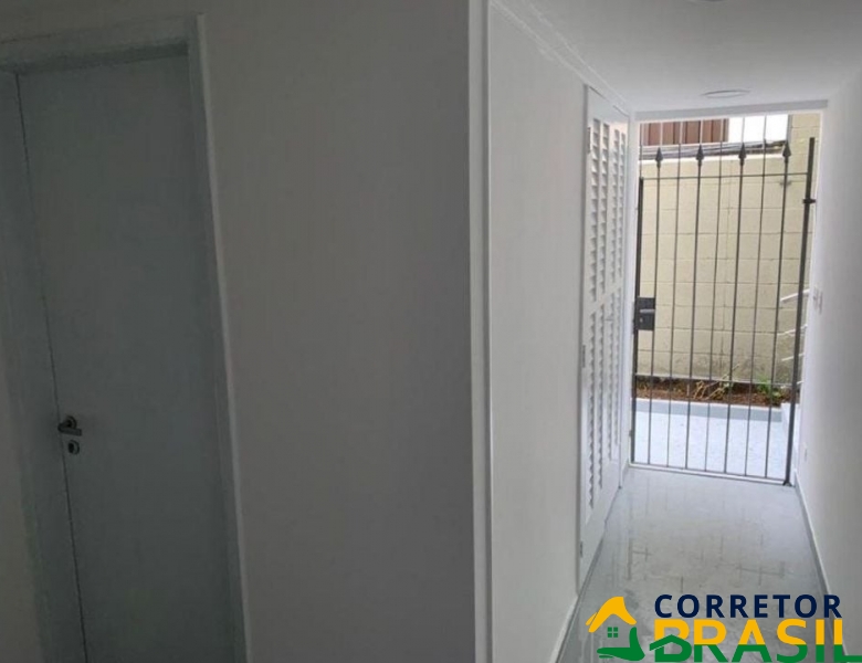 Casa Comercial Pronta para Uso na Vila Mariana, São Paulo - 302m², 4 Banheiros e 6 Vagas de Garagem