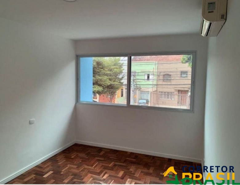 Casa Comercial Pronta para Uso na Vila Mariana, São Paulo - 302m², 4 Banheiros e 6 Vagas de Garagem