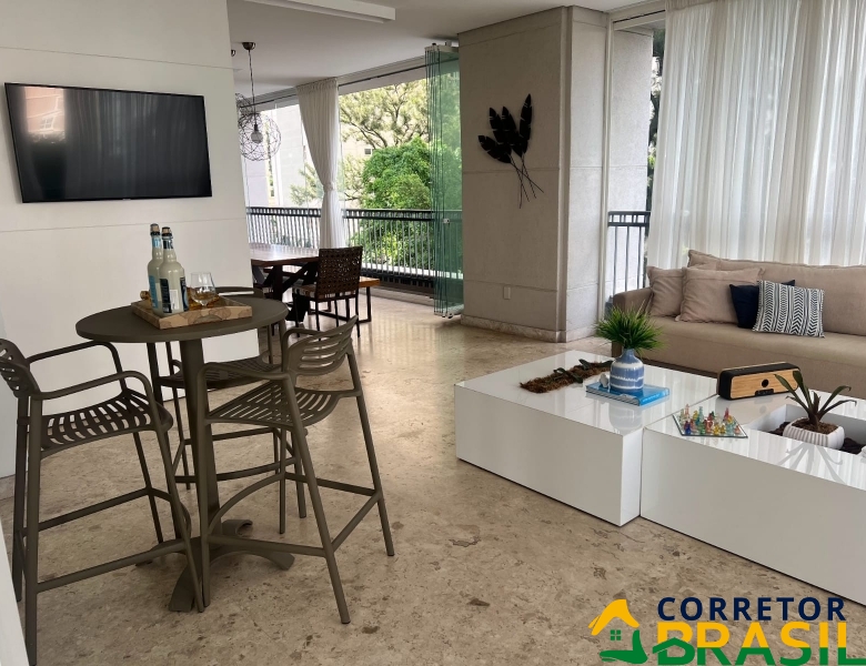 Apartamento Luxuoso em Moema, 406 metros, 4 Suítes 5 vagas.