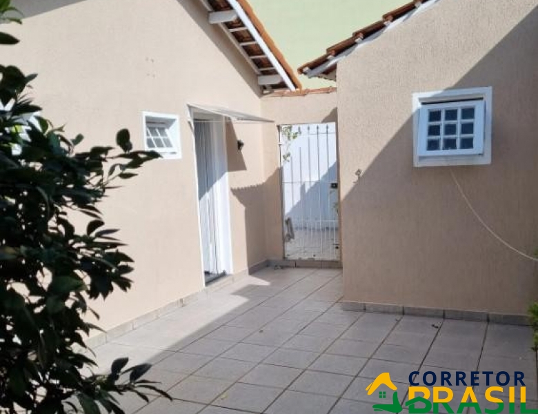 Casa Térrea, Pronta para Morar na Vila Clementino, São Paulo - 3 Quartos, 1 Suíte, 3 Vagas de Garagem, 100m²