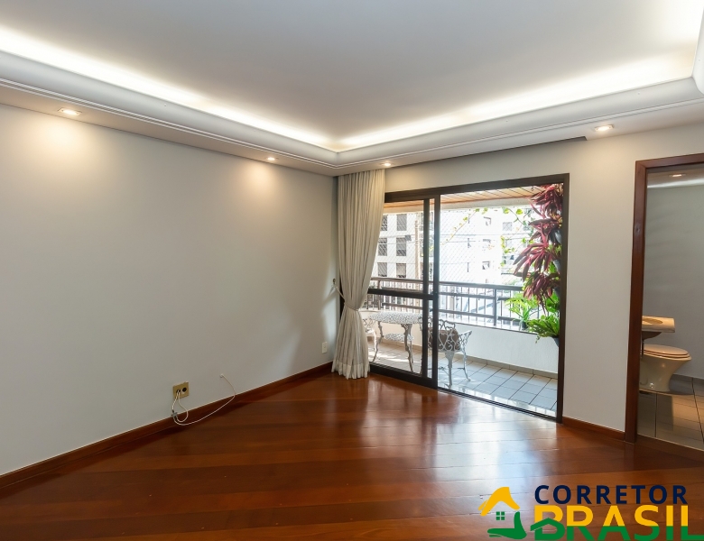 Apartamento em Moema, 4 Quartos e 2 Vagas de Garagem, Comodidades Completa