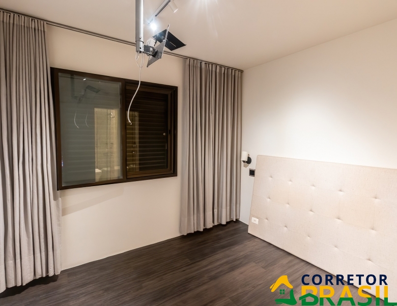 Apartamento Vila Olimpia, 2 dormitórios, 1 vaga, 80 metros úteis.