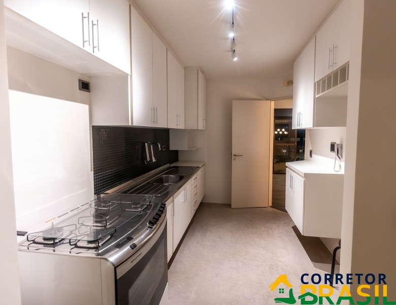 Apartamento Vila Olimpia, 2 dormitórios, 1 vaga, 80 metros úteis.