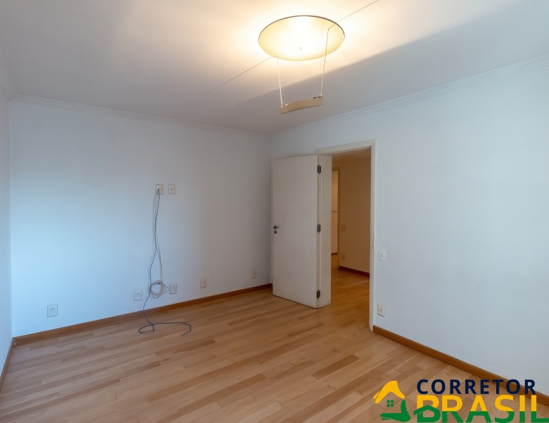 Apartamento Luxuoso, Itaim Bibi 240metros  3 Quartos, 3 Vagas e Lazer Completo