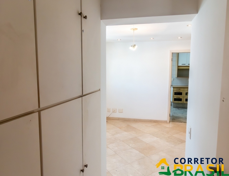 Apartamento Luxuoso, Itaim Bibi 240metros  3 Quartos, 3 Vagas e Lazer Completo