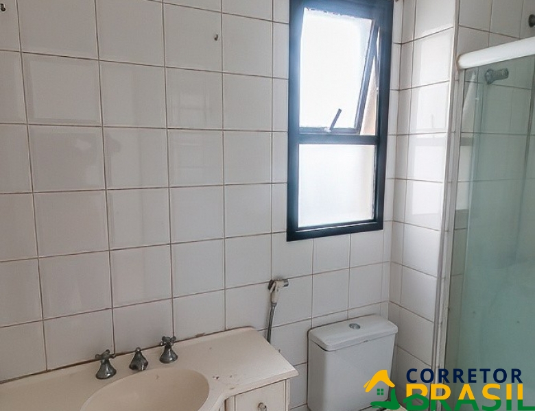 Apartamento Vila Olimpia, 2 dormitórios, 2 vagas, andar alto 