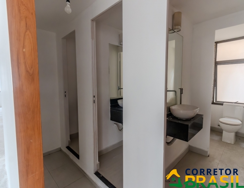 Conjunto comercial de 230m² na Vila Olímpia, São Paulo - Pronto para uso e com excelente localização