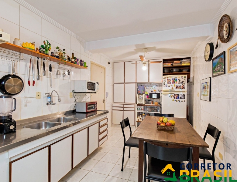 Apartamento Itaim Bibi, 160m² com 3 Quartos, Suíte e Vaga de Garagem