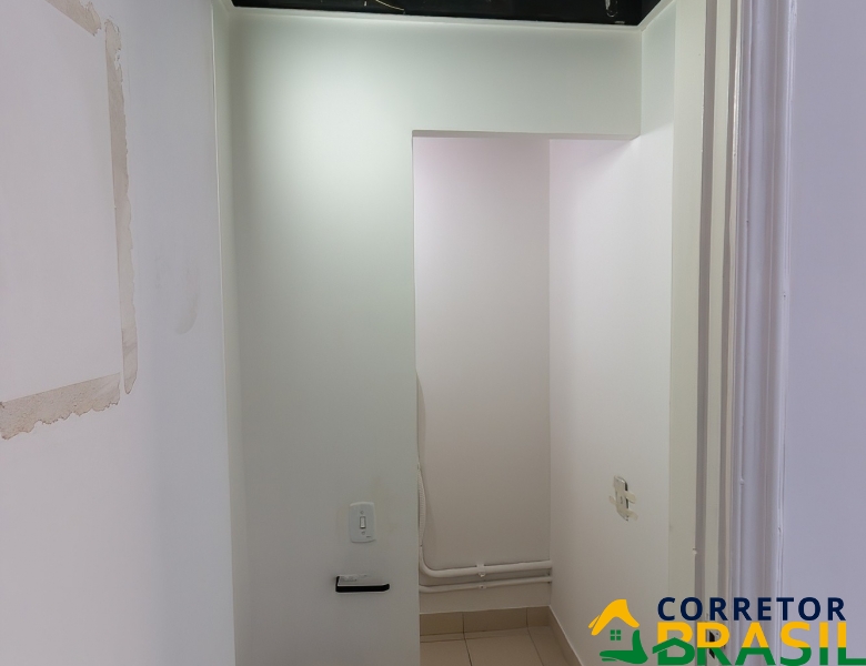 Alugo Salão 126 metros, Av. Nove de Julho-Jardim Paulista.