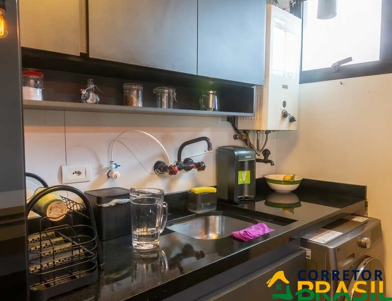 Alugo apartamento Itaim Bibi, 2 dormitórios, 1 vaga, 71 metros úteis.