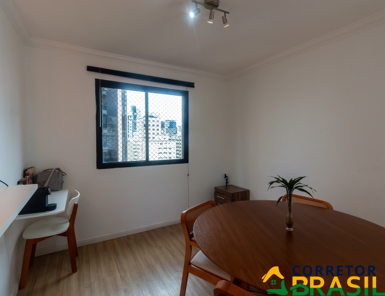 Alugo apartamento Itaim Bibi, 2 dormitórios, 1 vaga, 71 metros úteis.